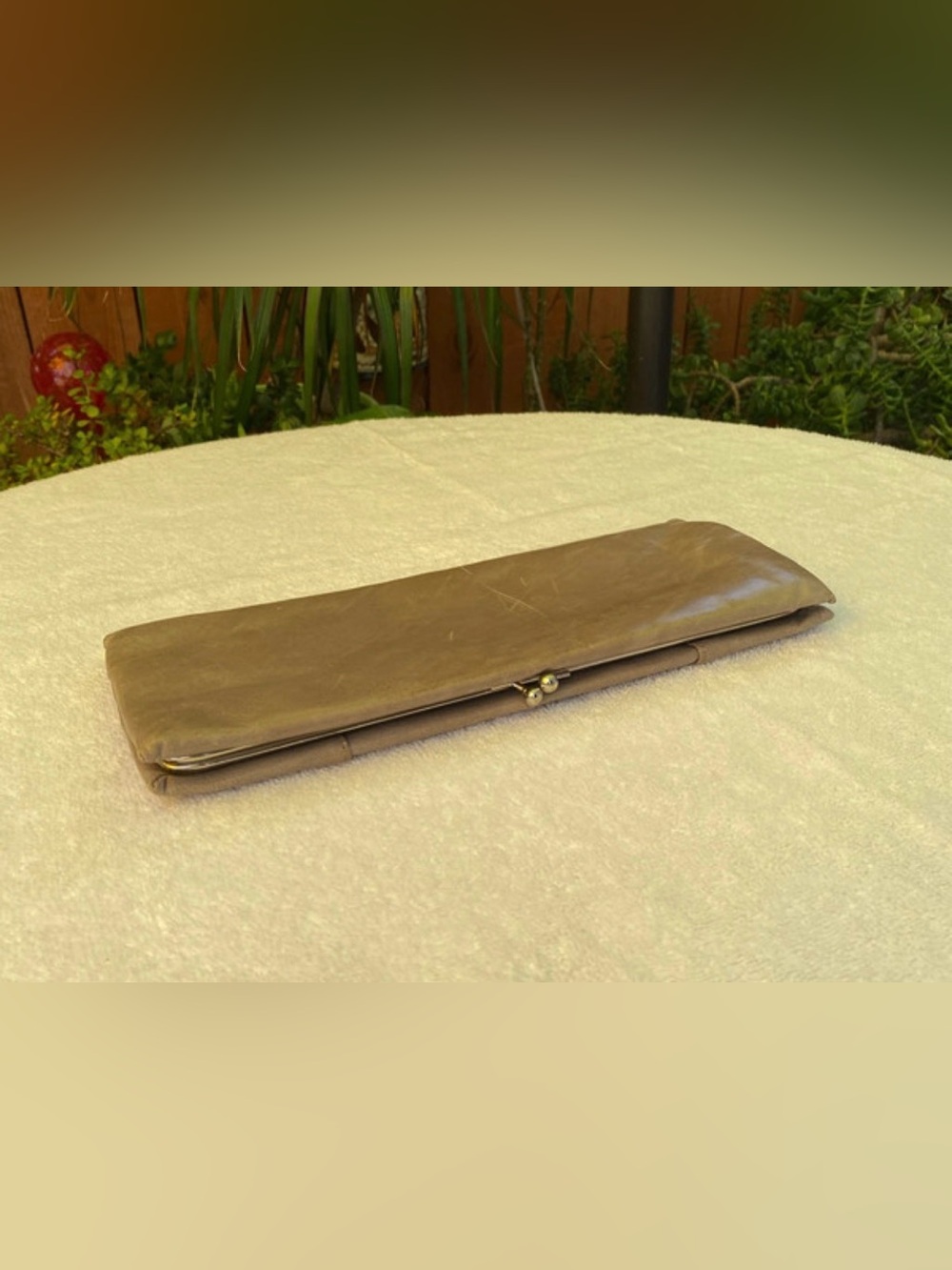 HOBO Slim Taupe Leather Clutch Wallet! Gently used condition!
